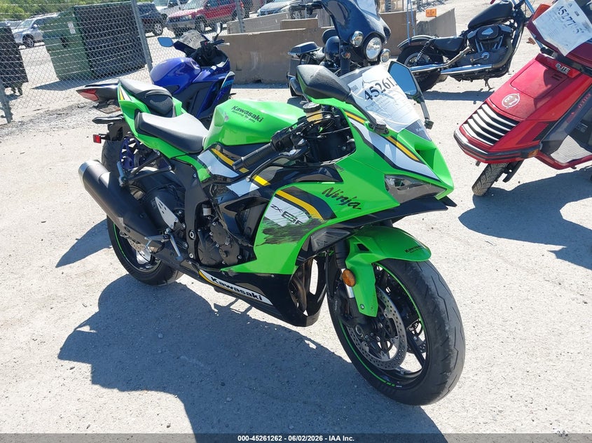 2025 Kawasaki Zx VIN JKBZXJK12SA010899 IAAI salvage auction — RIGHT SIDE, Salvage Title, sold $3,700 on 2026-07-21 (photo 1)