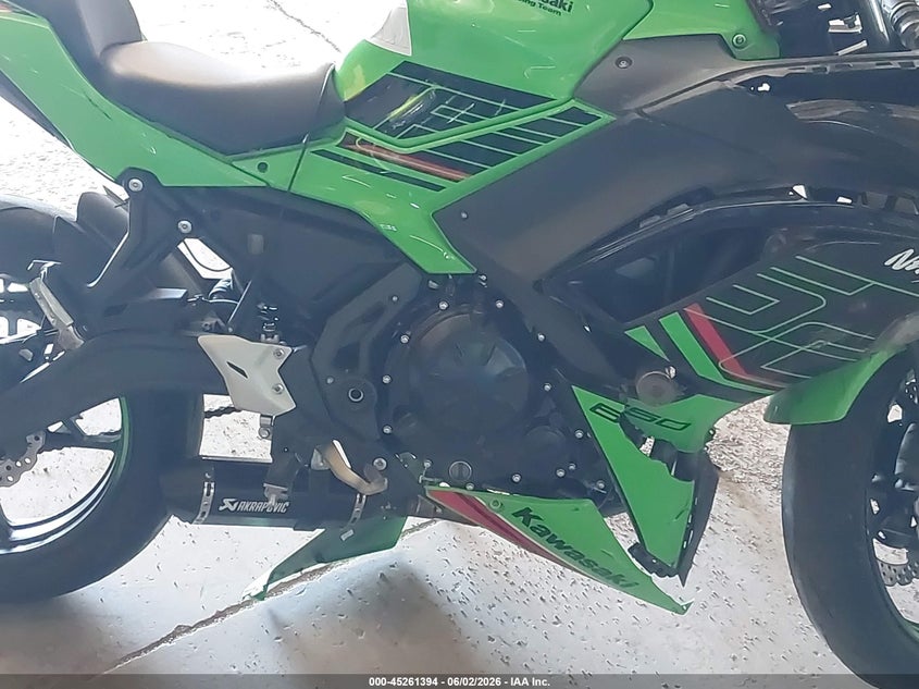 2023 Kawasaki Ninja VIN ML5EXER19PDA83261 IAAI salvage auction — SIDE, Salvage (Indiana), sold $25 on 2026-07-29 (photo 8)