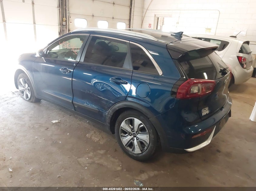 2019 Kia Niro VIN KNDCB3LC2K5250683 IAAI salvage auction — LEFT SIDE, Salvage (Minnesota), sold $5,550 on 2026-07-15 (photo 3)