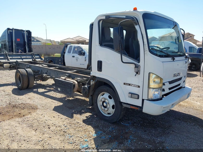 2017 Isuzu VIN JALE5W163H7300890 IAAI salvage auction — ROLLOVER, Salvage Title, sold $5,300 on 2026-07-21 (photo 4)