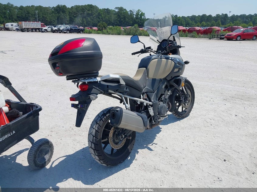 2014 Suzuki VIN JS1VU51AXE2100742 IAAI salvage auction — NORMAL WEAR, Clear-Dealer Only (North Carolina), sold $2,200 on 2026-07-07 (photo 4)