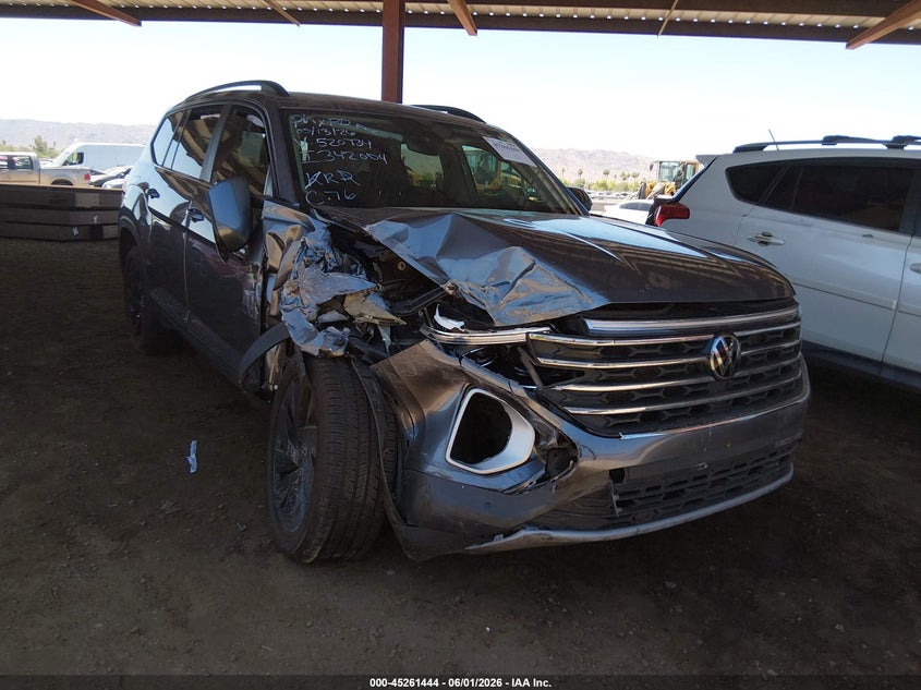 2024 Volkswagen Atlas VIN 1V2KR2CA1RC520734 IAAI salvage auction — RIGHT FRONT, Salvage (Arizona), sold $5,700 on 2026-08-09 (photo 1)