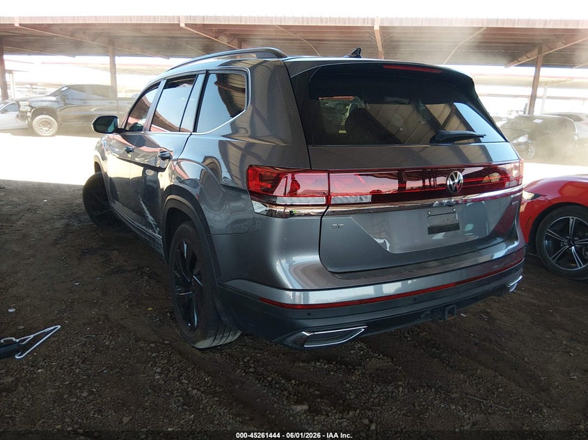 2024 Volkswagen Atlas VIN 1V2KR2CA1RC520734 IAAI salvage auction — RIGHT FRONT, Salvage (Arizona), sold $5,700 on 2026-08-09 (photo 3)