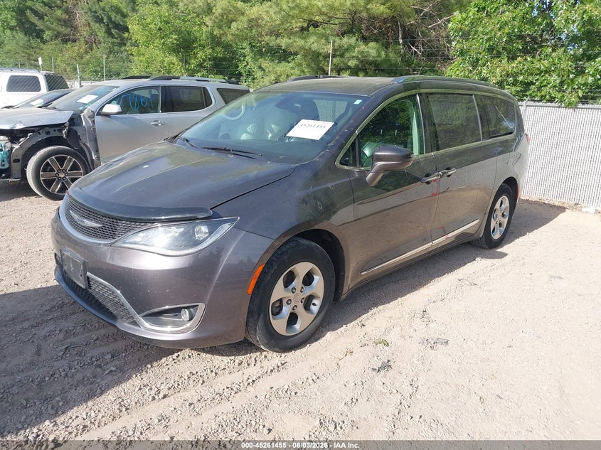 2017 Chrysler Pacifica VIN 2C4RC1EG2HR851342 IAAI salvage auction — RIGHT SIDE, Salvage Title, sold $1,600 on 2026-07-29 (photo 2)