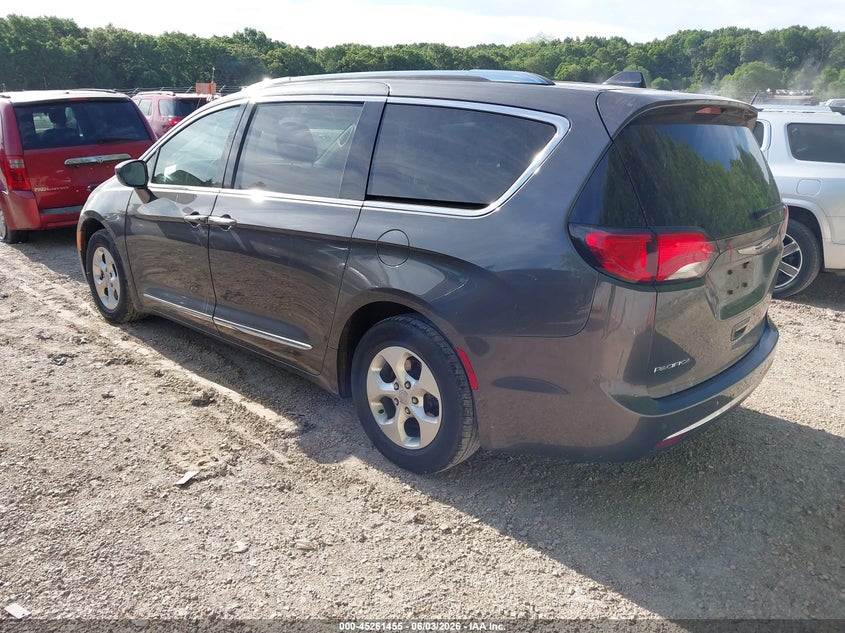 2017 Chrysler Pacifica VIN 2C4RC1EG2HR851342 IAAI salvage auction — RIGHT SIDE, Salvage Title, sold $1,600 on 2026-07-29 (photo 3)