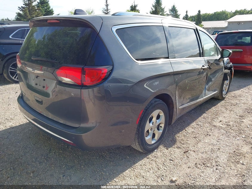 2017 Chrysler Pacifica VIN 2C4RC1EG2HR851342 IAAI salvage auction — RIGHT SIDE, Salvage Title, sold $1,600 on 2026-07-29 (photo 4)
