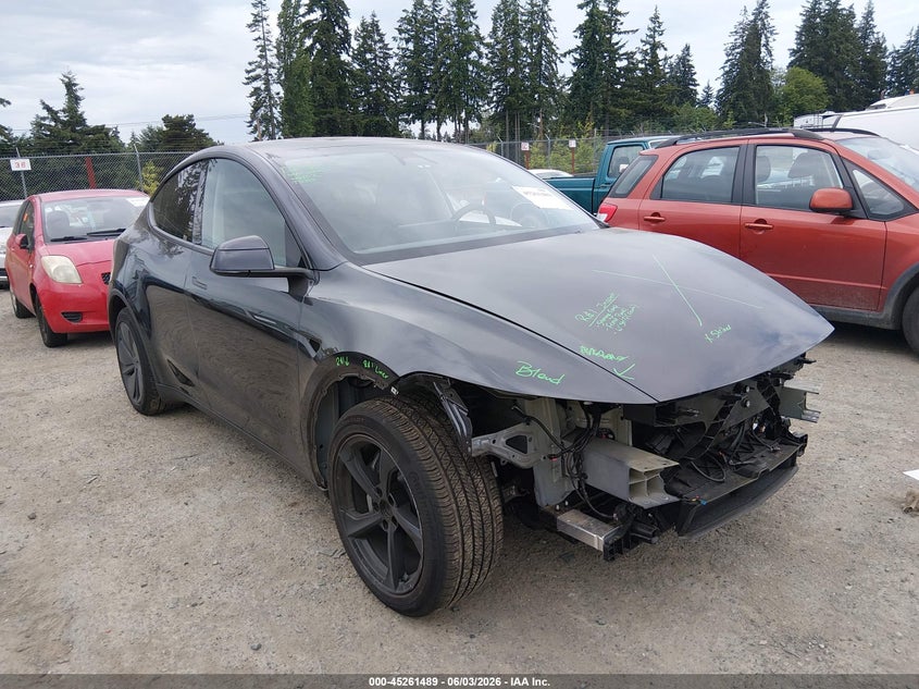 2026 Tesla Model y VIN 7SAYGDED1TF398796 IAAI salvage auction — FRONT END, Salvage Title, sold $18,300 on 2026-08-02 (photo 1)