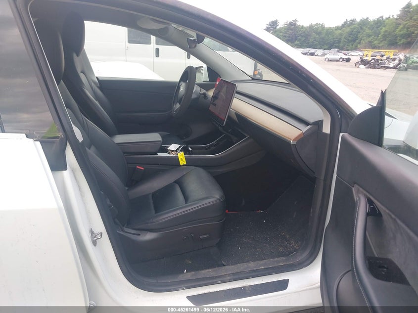 2020 Tesla Model y VIN 5YJYGDEE3LF031940 IAAI salvage auction — REAR END, Salvage (Massachusetts), sold $7,800 on 2026-07-26 (photo 5)