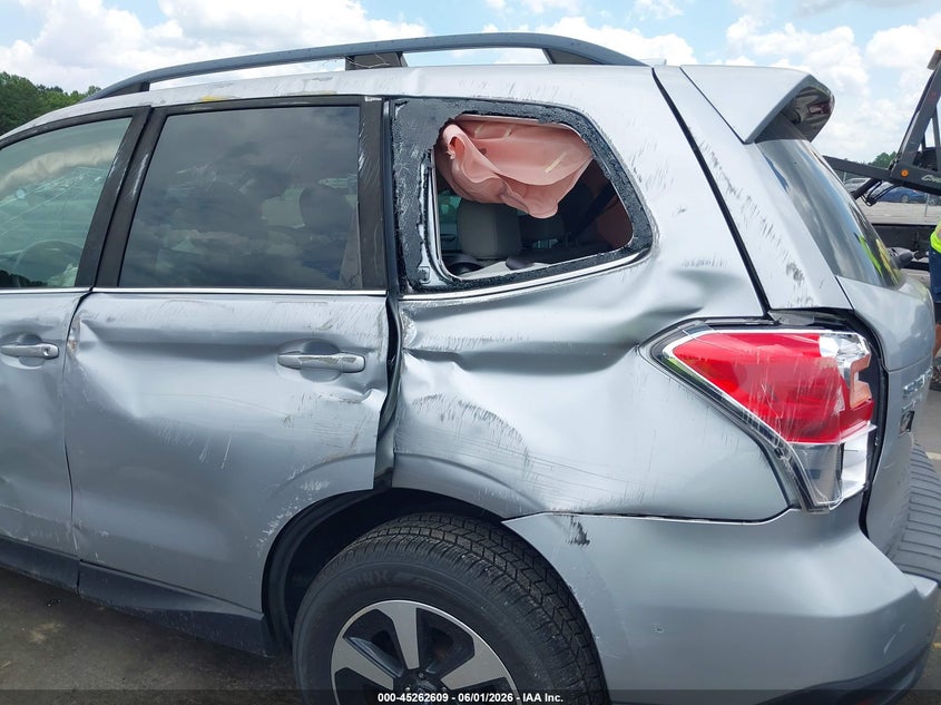 2017 Subaru Forester VIN JF2SJALC8HH483771 IAAI salvage auction — ROLLOVER, Salvage Title, sold $475 on 2026-07-22 (photo 6)