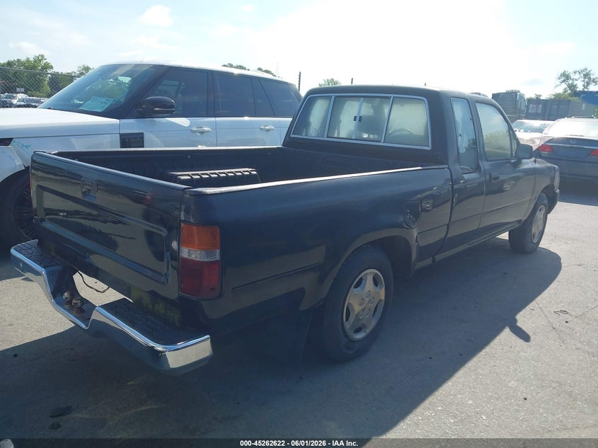 1992 Toyota Pickup VIN JT4RN93P0N5063034 IAAI salvage auction — NORMAL WEAR, Clear-Dealer Only (North Carolina), sold $1,600 on 2026-07-13 (photo 4)