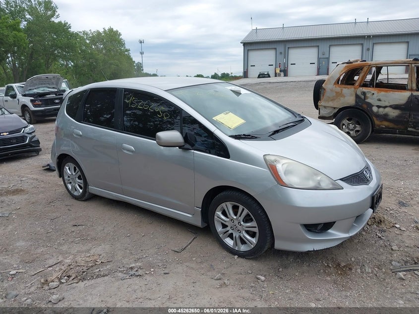 2011 Honda Fit VIN JHMGE8H55BS004775 IAAI salvage auction — REAR END, Clear (Indiana), sold $775 on 2026-07-15 (photo 1)