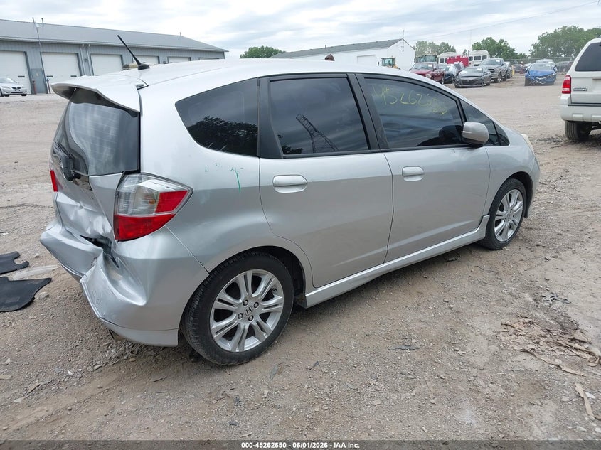2011 Honda Fit VIN JHMGE8H55BS004775 IAAI salvage auction — REAR END, Clear (Indiana), sold $775 on 2026-07-15 (photo 4)