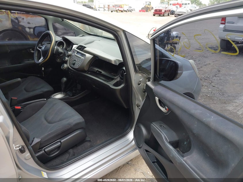 2011 Honda Fit VIN JHMGE8H55BS004775 IAAI salvage auction — REAR END, Clear (Indiana), sold $775 on 2026-07-15 (photo 5)