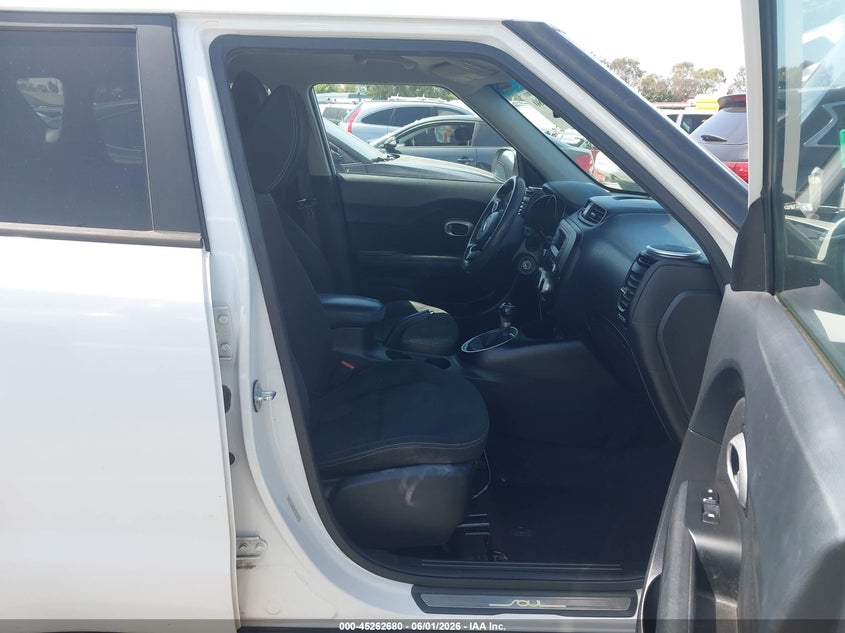 2014 Kia Soul VIN KNDJN2A22E7055064 IAAI salvage auction — NORMAL WEAR, Salvage Title, sold $1,200 on 2026-07-16 (photo 5)