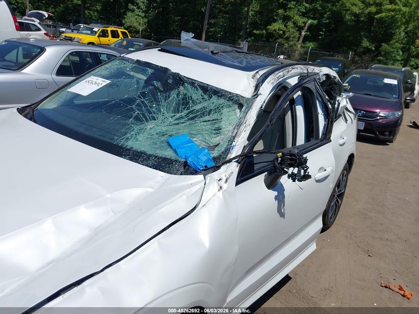 2023 Volvo Xc60 VIN YV4L12RW9P1305768 IAAI salvage auction — ROLLOVER, Salvage Title, sold $5,850 on 2026-07-15 (photo 6)