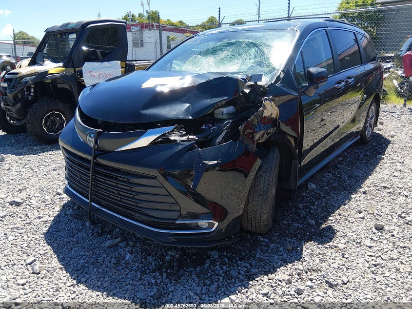 2021 Toyota Sienna VIN 5TDJSKFC4MS024221 IAAI salvage auction — LEFT FRONT, Salvage Title, sold $12,500 on 2026-07-24 (photo 6)