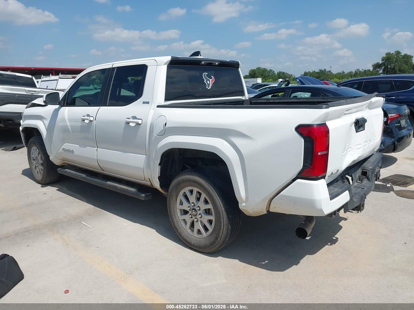 2025 Toyota Tacoma VIN 3TMLB5JN6SM168935 IAAI salvage auction — FRONT & REAR, Salvage Title, sold $15,000 on 2026-07-30 (photo 3)