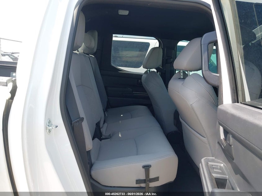 2025 Toyota Tacoma VIN 3TMLB5JN6SM168935 IAAI salvage auction — FRONT & REAR, Salvage Title, sold $15,000 on 2026-07-30 (photo 8)