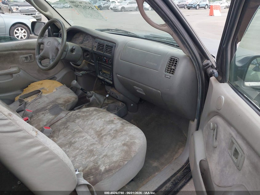 2004 Toyota Tacoma VIN 5TENL42N04Z462769 IAAI salvage auction — FRONT & REAR, Salvage (North Carolina), sold $275 on 2026-07-29 (photo 5)
