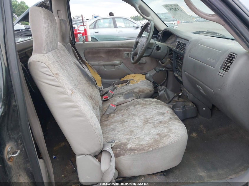 2004 Toyota Tacoma VIN 5TENL42N04Z462769 IAAI salvage auction — FRONT & REAR, Salvage (North Carolina), sold $275 on 2026-07-29 (photo 8)