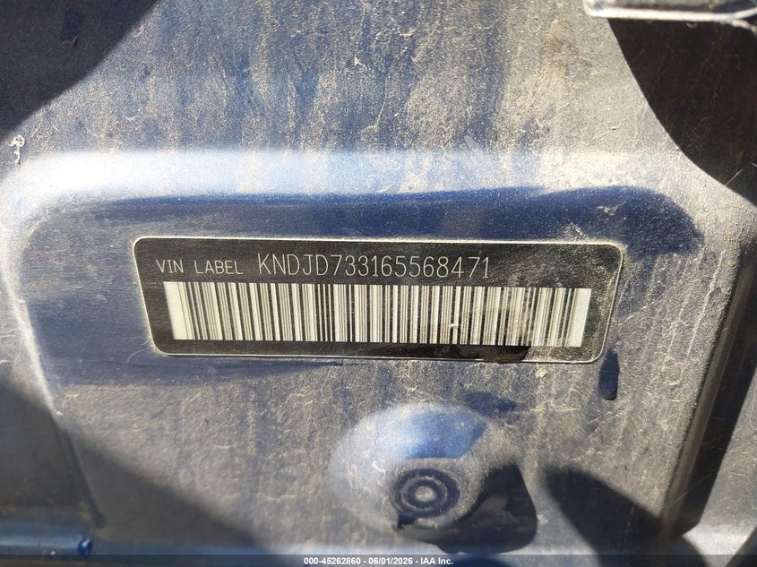 2006 Kia Sorento VIN KNDJD733165568471 IAAI salvage auction — LEFT FRONT, Salvage (California), sold $400 on 2026-07-07 (photo 9)