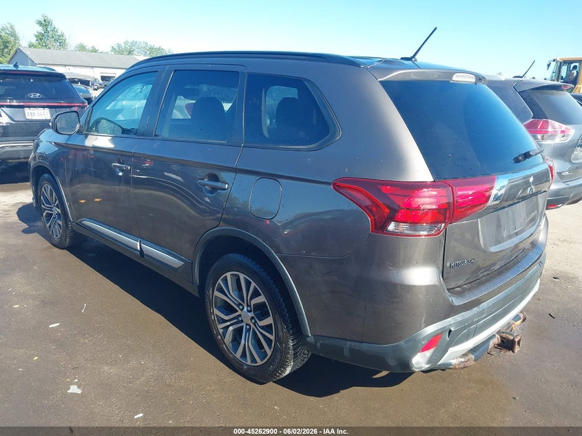 2016 Mitsubishi Outlander VIN JA4AZ3A37GZ058126 IAAI salvage auction — RIGHT FRONT, Salvage Title, sold $2,050 on 2026-07-28 (photo 3)