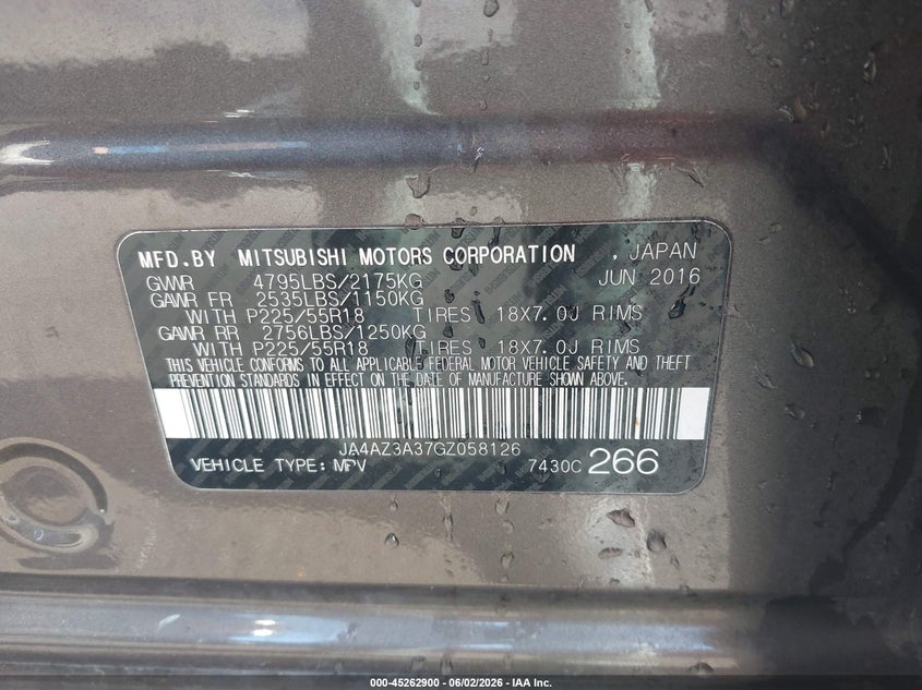 2016 Mitsubishi Outlander VIN JA4AZ3A37GZ058126 IAAI salvage auction — RIGHT FRONT, Salvage Title, sold $2,050 on 2026-07-28 (photo 9)