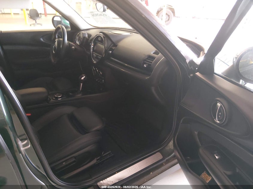 2019 Mini Clubman VIN WMWLN9C5XK2E51812 IAAI salvage auction — NORMAL WEAR, Original (Texas), sold $4,550 on 2026-07-13 (photo 5)