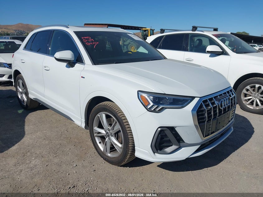 2020 Audi Q3 VIN WA1EECF36L1119531 IAAI salvage auction — REAR END, Salvage Title, sold $10,100 on 2026-07-23 (photo 1)
