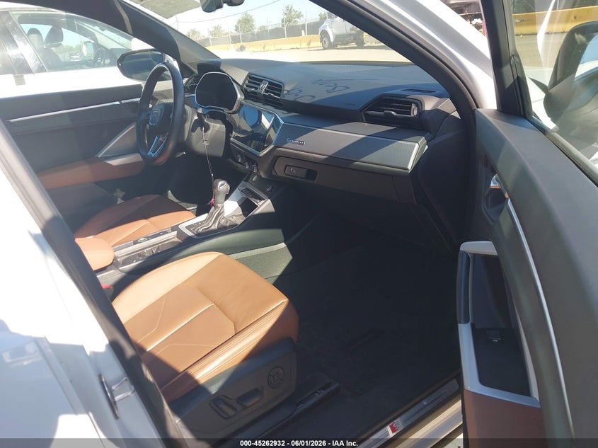 2020 Audi Q3 VIN WA1EECF36L1119531 IAAI salvage auction — REAR END, Salvage Title, sold $10,100 on 2026-07-23 (photo 5)