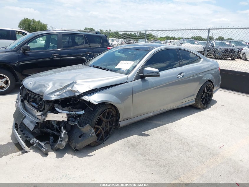 2014 Mercedes-benz VIN WDDGJ5HB4EG185060 IAAI salvage auction — LEFT FRONT, Salvage Title, sold $1,900 on 2026-07-09 (photo 2)