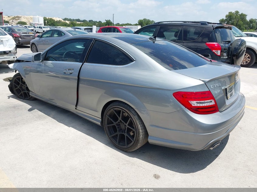 2014 Mercedes-benz VIN WDDGJ5HB4EG185060 IAAI salvage auction — LEFT FRONT, Salvage Title, sold $1,900 on 2026-07-09 (photo 3)