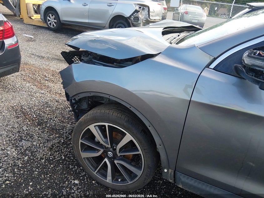 2018 Nissan Rogue VIN JN1BJ1CR7JW292222 IAAI salvage auction — FRONT END, Salvage Title, sold $550 on 2026-07-21 (photo 6)