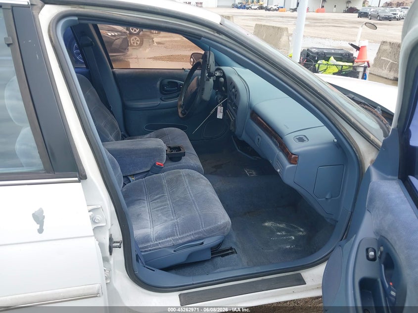 1996 Chevrolet Lumina VIN 2G1WL52M7T1133094 IAAI salvage auction — REAR END, Salvage (Texas), sold $225 on 2026-07-08 (photo 5)