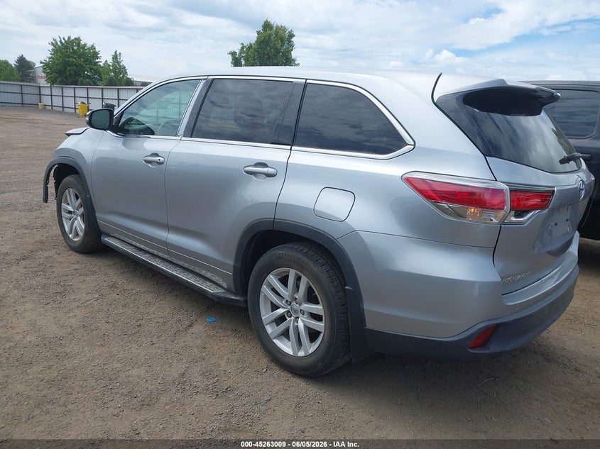 2014 Toyota Highlander VIN 5TDBKRFH8ES009814 IAAI salvage auction — FRONT END, Salvage Title, sold $3,950 on 2026-07-14 (photo 3)