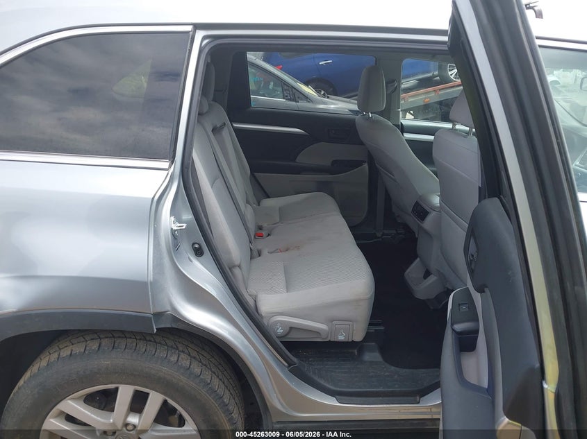 2014 Toyota Highlander VIN 5TDBKRFH8ES009814 IAAI salvage auction — FRONT END, Salvage Title, sold $3,950 on 2026-07-14 (photo 8)