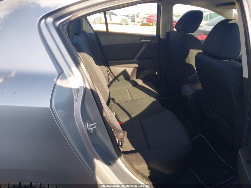 2013 Mazda 3 VIN JM1BL1TG2D1777195 IAAI salvage auction — REAR END, Salvage Title, sold $675 on 2026-07-09 (photo 8)