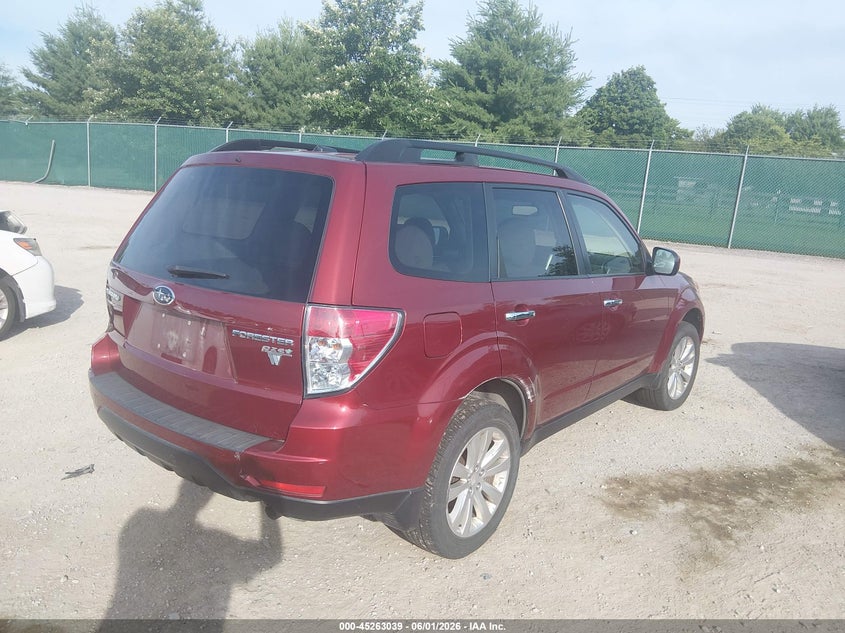 2013 Subaru Forester VIN JF2SHADC4DH445121 IAAI salvage auction — NORMAL WEAR, Original (Kentucky), sold $725 on 2026-07-20 (photo 4)