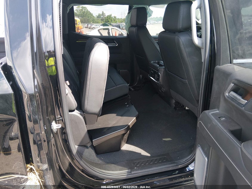 2025 Gmc SIERRA VIN 3GTUUGE84SG374543 IAAI salvage auction — LEFT & RIGHT, Salvage Title, sold $25,200 on 2026-07-06 (photo 8)