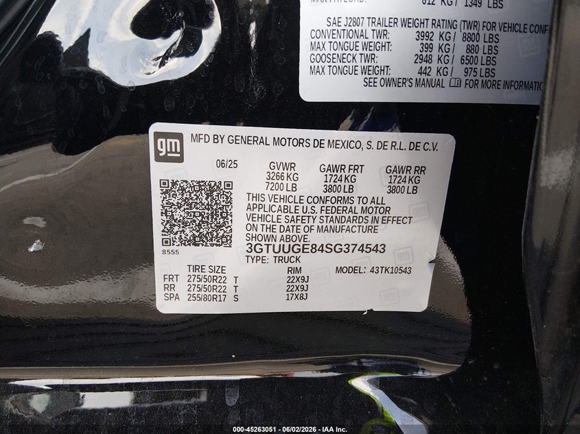 2025 Gmc SIERRA VIN 3GTUUGE84SG374543 IAAI salvage auction — LEFT & RIGHT, Salvage Title, sold $25,200 on 2026-07-06 (photo 9)