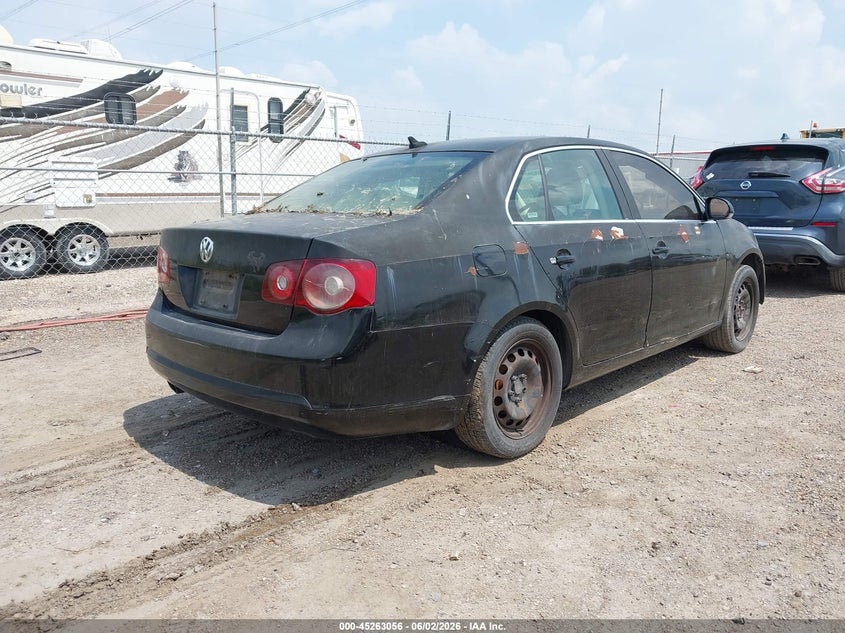 2010 Volkswagen Jetta VIN 3VWRZ7AJ6AM012713 IAAI salvage auction — SIDE, Salvage (Texas), sold $275 on 2026-07-10 (photo 4)