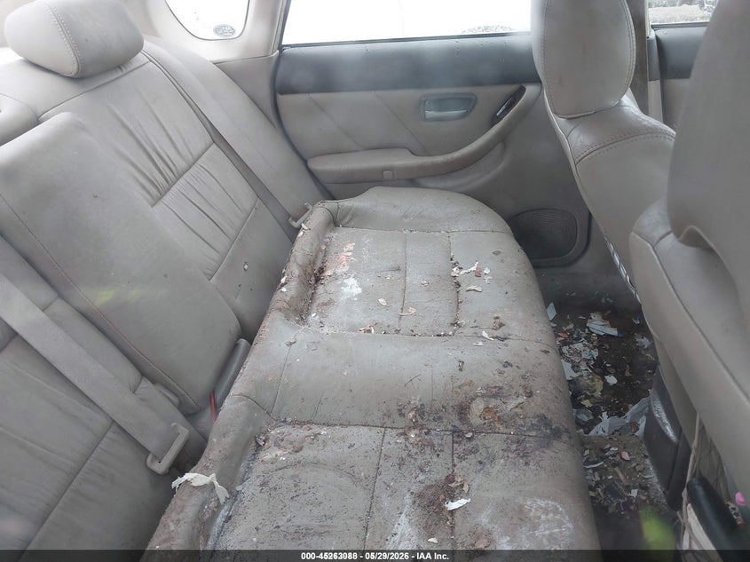 2001 Subaru Outback VIN 4S3BE686117210623 IAAI salvage auction — RIGHT SIDE, Salvage (Idaho), sold $250 on 2026-07-08 (photo 8)