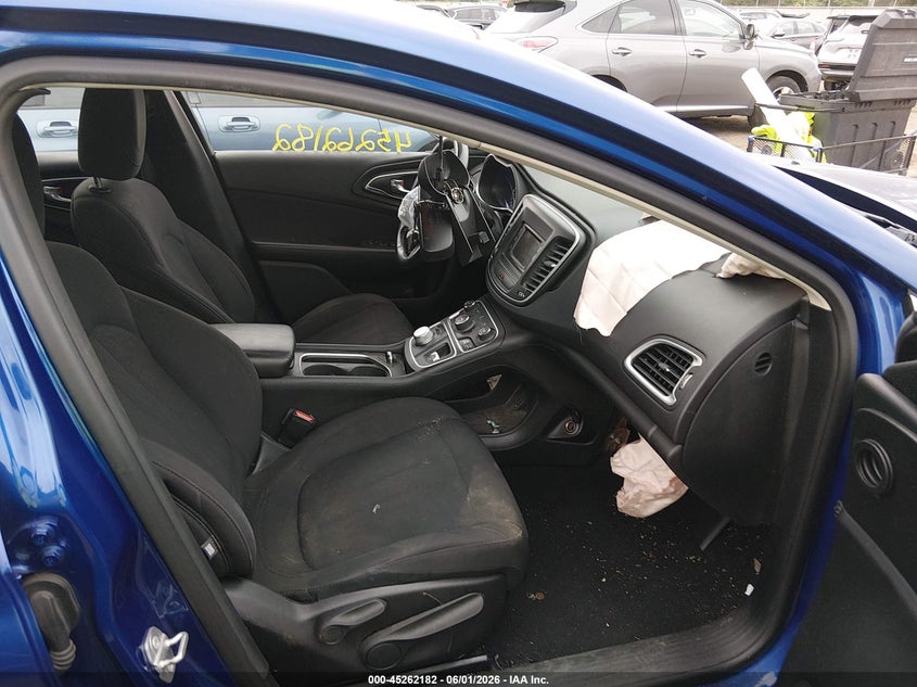2015 Chrysler 200 VIN 1C3CCCAB1FN670517 IAAI salvage auction — FRONT END, Wait Title, sold $450 on 2026-09-10 (photo 5)