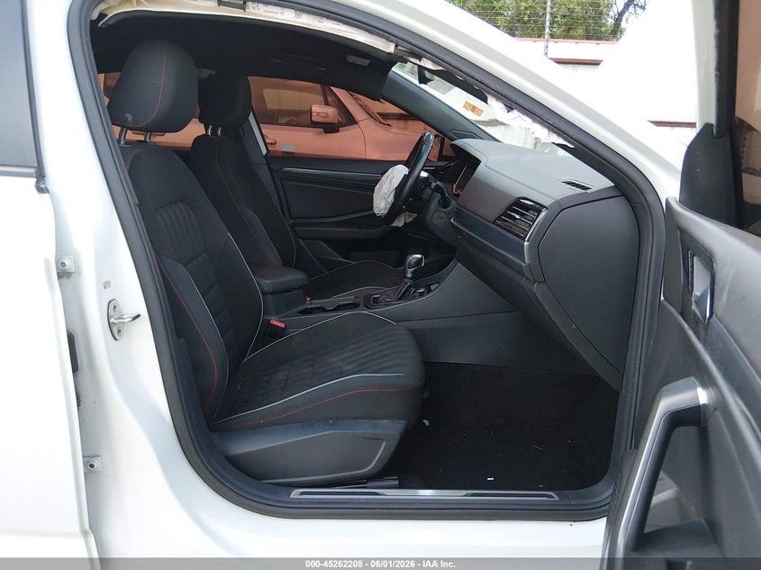 2020 Volkswagen VIN 3VW6T7BU0LM026669 IAAI salvage auction — FRONT & REAR, Salvage Title, sold $3,550 on 2026-08-25 (photo 5)