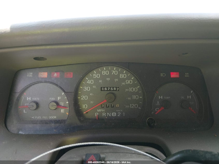 2003 Mercury Grand marquis VIN 2MEFM75W43X643136 IAAI salvage auction — FRONT END, Clear (Tennessee), sold $225 on 2026-07-09 (photo 7)