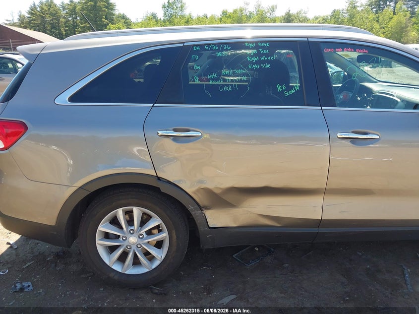 2017 Kia Sorento VIN 5XYPGDA55HG228142 IAAI salvage auction — RIGHT SIDE, Salvage (Massachusetts), sold $2,250 on 2026-07-31 (photo 6)