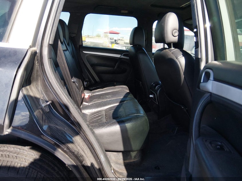 2004 Porsche Cayenne VIN WP1AC29P24LA92562 IAAI salvage auction — NORMAL WEAR, Clear (Nevada), sold $200 on 2026-07-10 (photo 8)