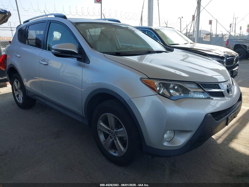 2015 Toyota Rav 4 VIN JTMWFREV5FJ056729 IAAI salvage auction — REAR END, Salvage Title, sold $2,850 on 2026-07-22 (photo 1)