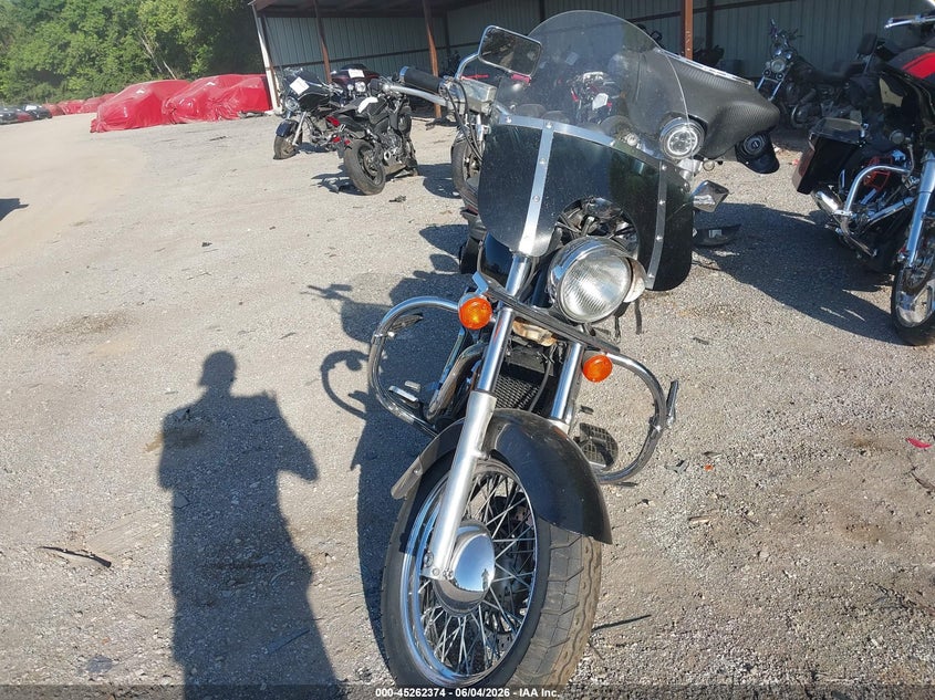 1997 Honda Vt1100 VIN 1HFSC3208VA201120 IAAI salvage auction — RIGHT SIDE, Clear (Indiana), sold $400 on 2026-07-08 (photo 5)