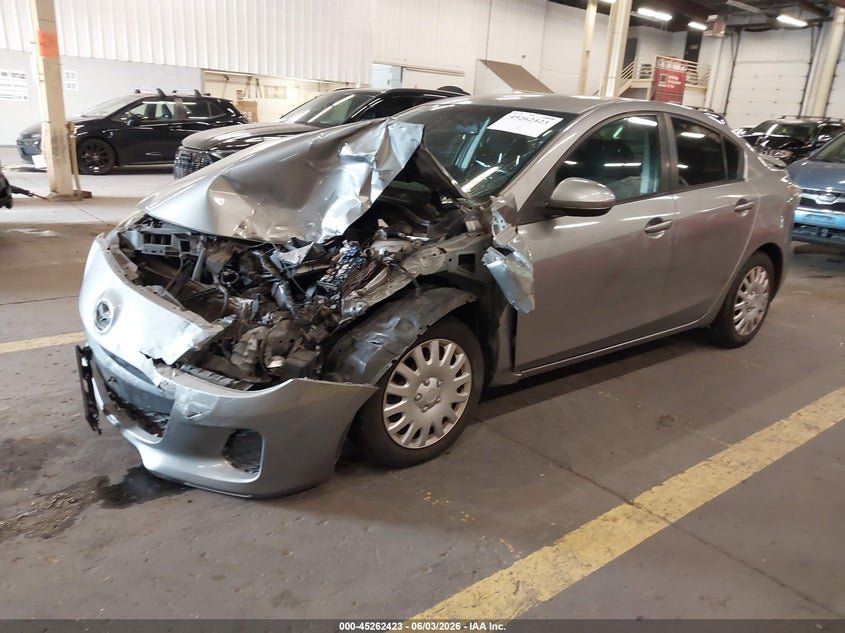 2013 Mazda 3 VIN JM1BL1U82D1701774 IAAI salvage auction — FRONT END, Salvage (Oregon), sold $300 on 2026-07-30 (photo 2)